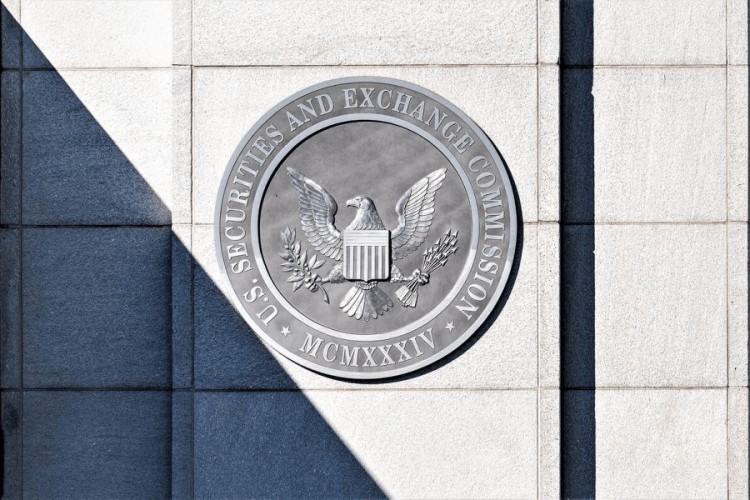 SEC 因错误的比特币 ETF 推文而面临加密货币领袖的强烈反对
