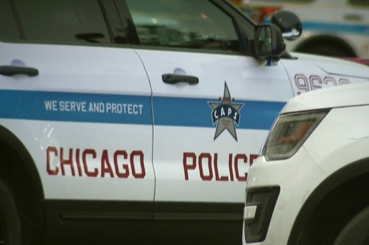 芝加哥市长布兰登约翰逊呼吁提供赔偿资金以减少暴力犯罪