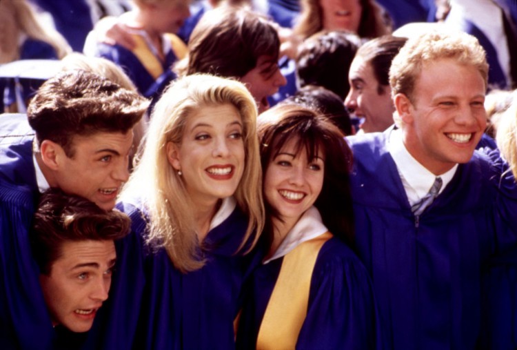 莎南多尔蒂SHANNENDOHERTY回忆起导致比佛利山庄90210被解雇的可怕的婚姻这一切都太糟糕了